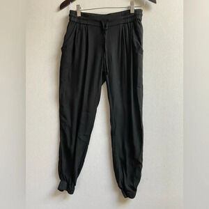 Talula Aritzia black Los Feliz jogger Sz  S